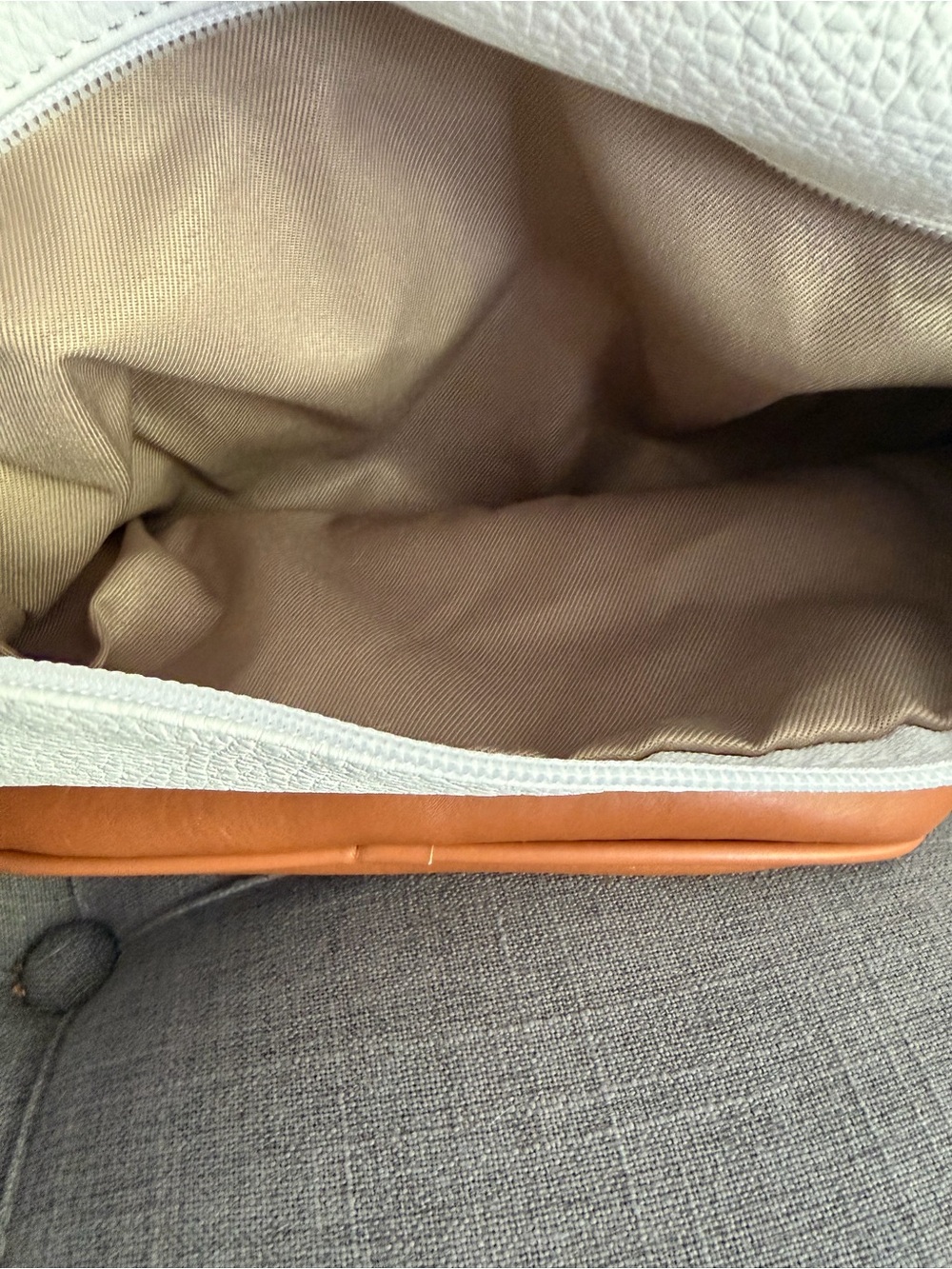 Valentina White and Camel Pebbled Leather Italy Bag NWOT - Picture 7 of 12